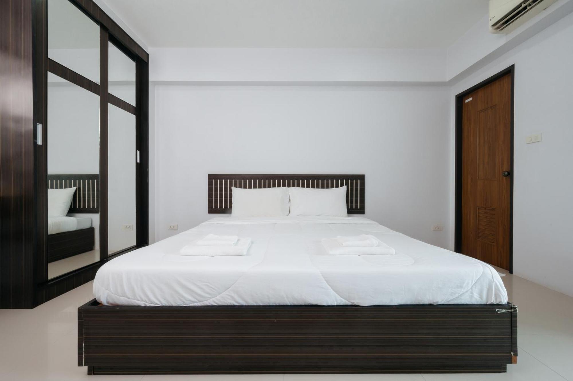 Creston Grand Hotel Suphan Buri Bagian luar foto